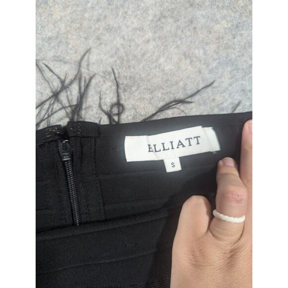 Elliatt Womens Off Shoulder Feather Trim Bodycon Dress Small Black Cocktail - Picture 6 of 12